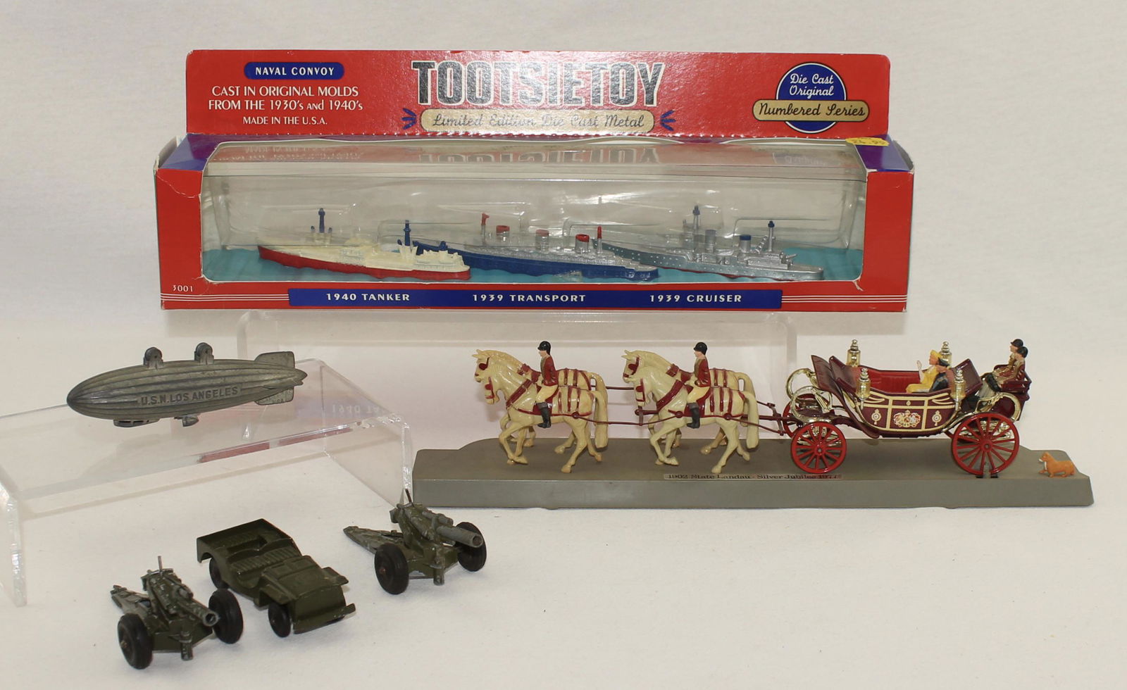 Tootsie Toy Lot Die Cast Ships and Cannons (1 of 2)