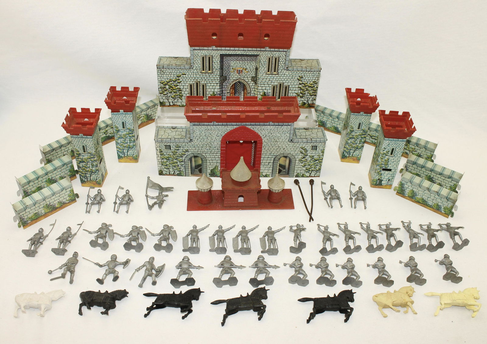 Marx Lot Castle with Knights (1 of 2)