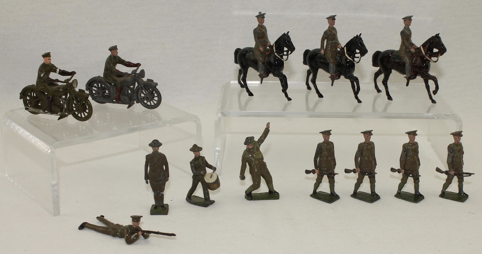 Britains Lot Khaki Figures (1 of 2)