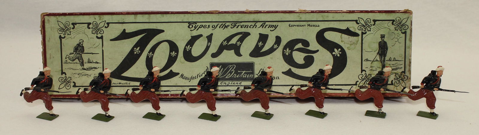 Britains #142 Zouaves Charging. (1 of 3)