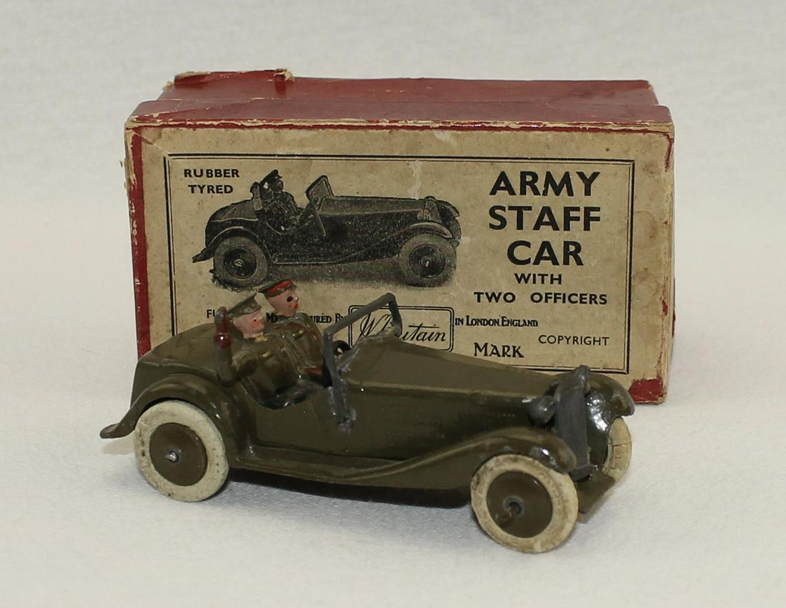 Britains #1448 Army Staff Car (1 of 4)