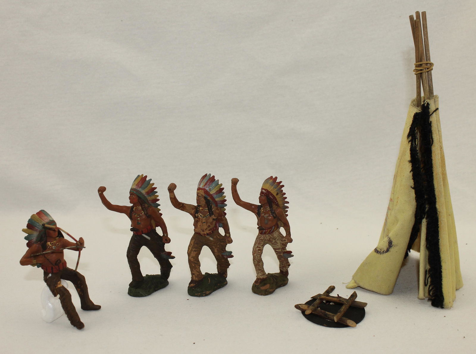 Pfeiffer Lot North American Indians (1 of 2)