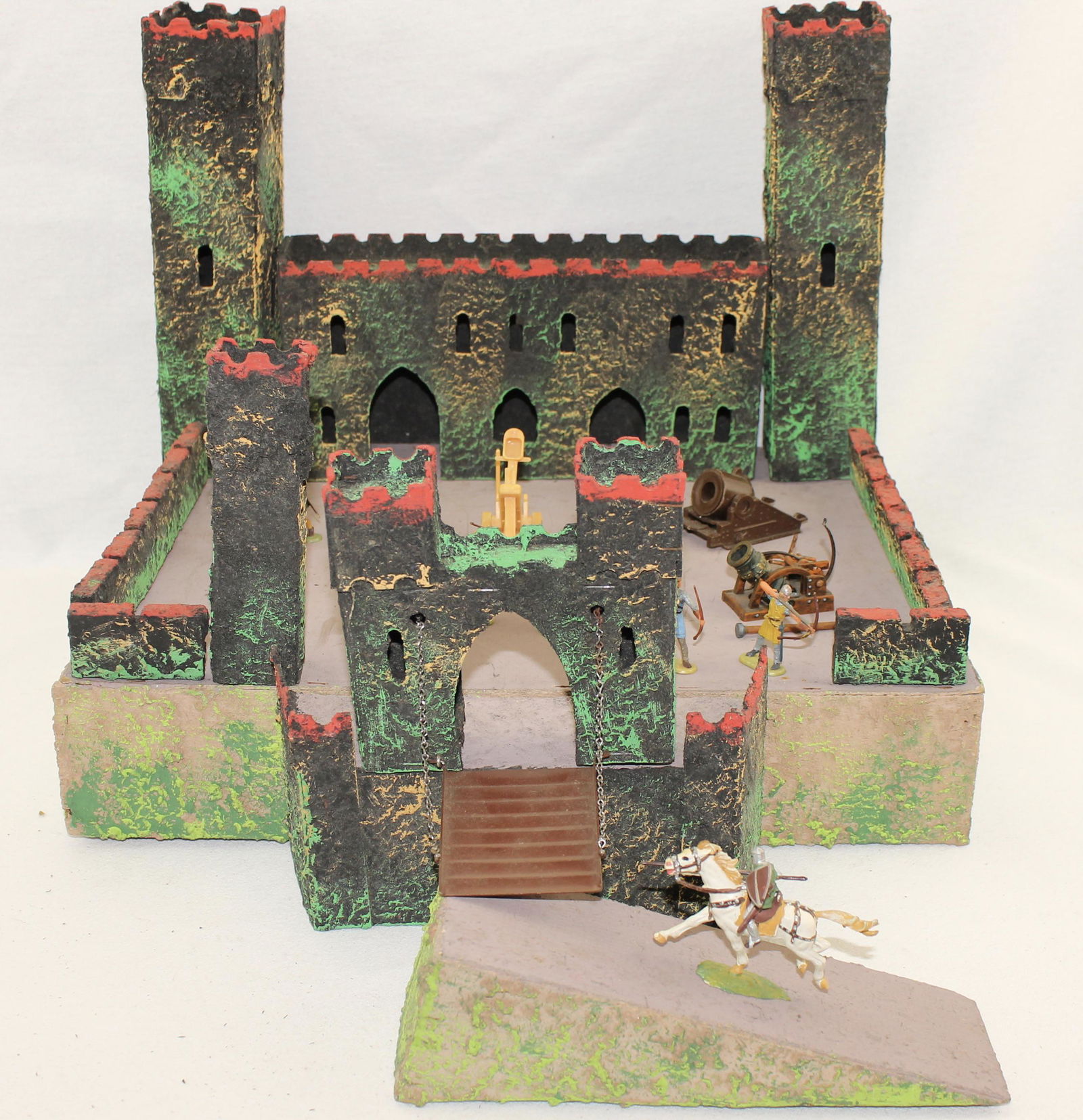 Elastolin Castle with Normans (1 of 4)