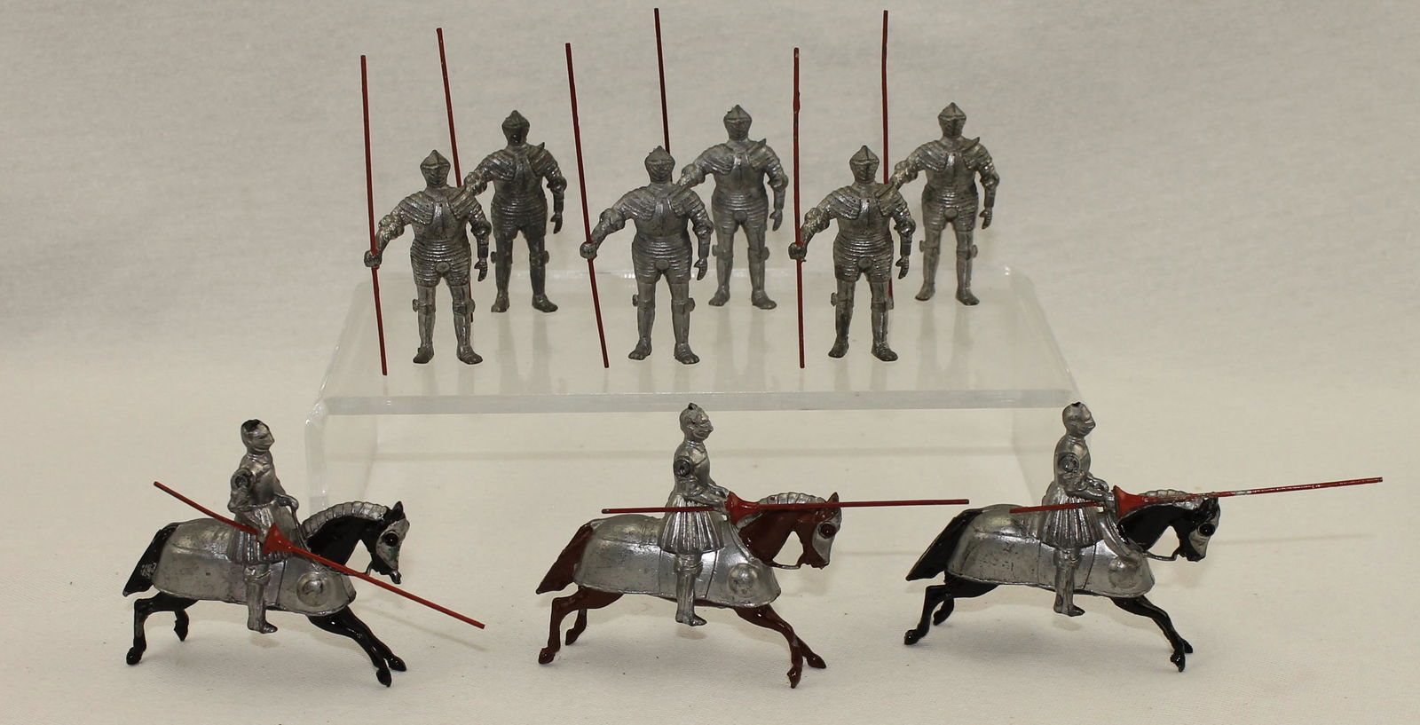 Britains #1307 16th Century Knights (1 of 1)