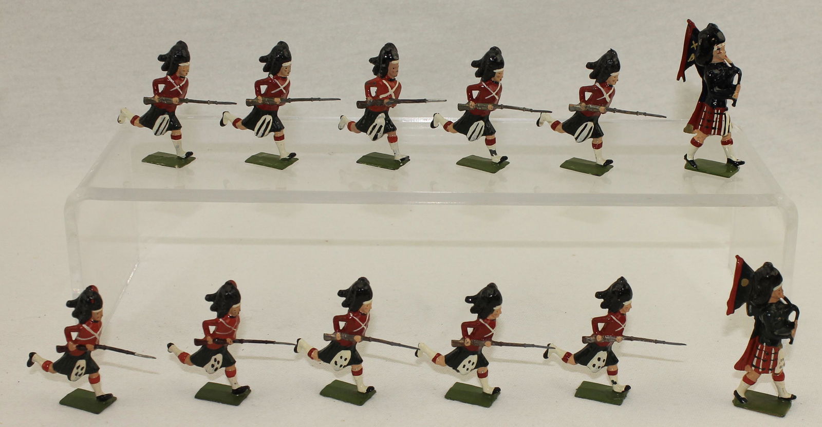 Britains From #11 Black Watch with Piper (1 of 1)