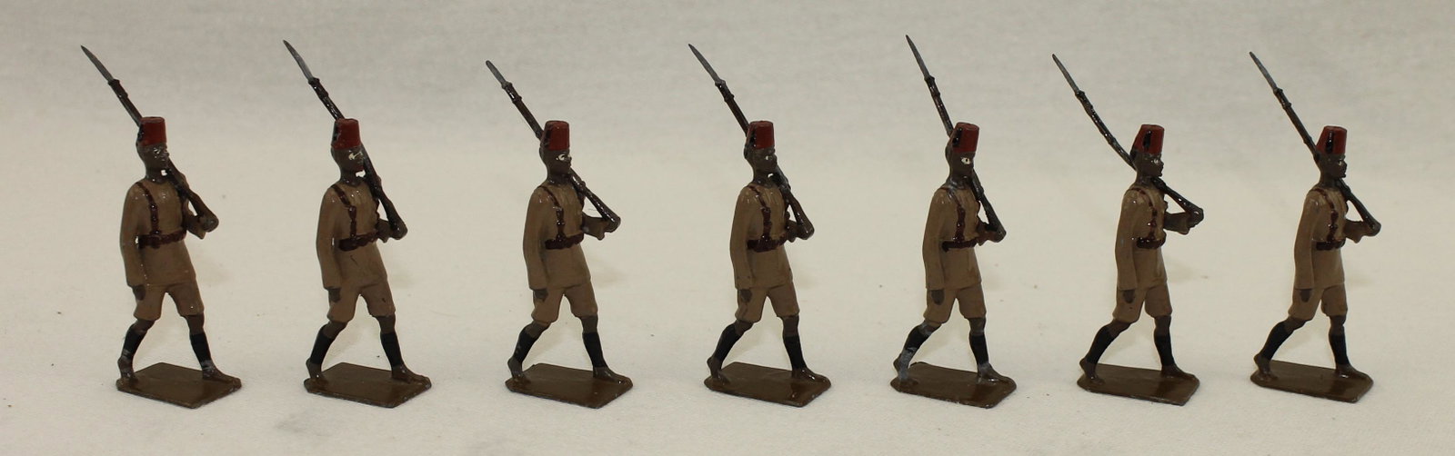 Britains #9162 King's African Rifles: Post War. 7 Pieces. Condition Excellent. No Box.
