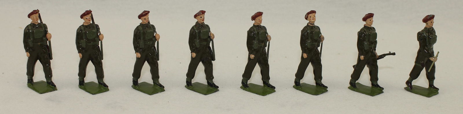 Britains #2010 Airborne Infantry (1 of 2)