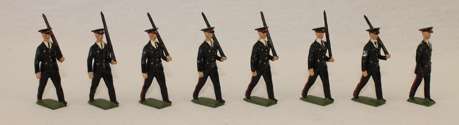 Britains #2030 Australian Infantry: Post War. 8 Pieces. Condition Excellent. Sergeant Chevrons Embellished on One Figure. No Box.