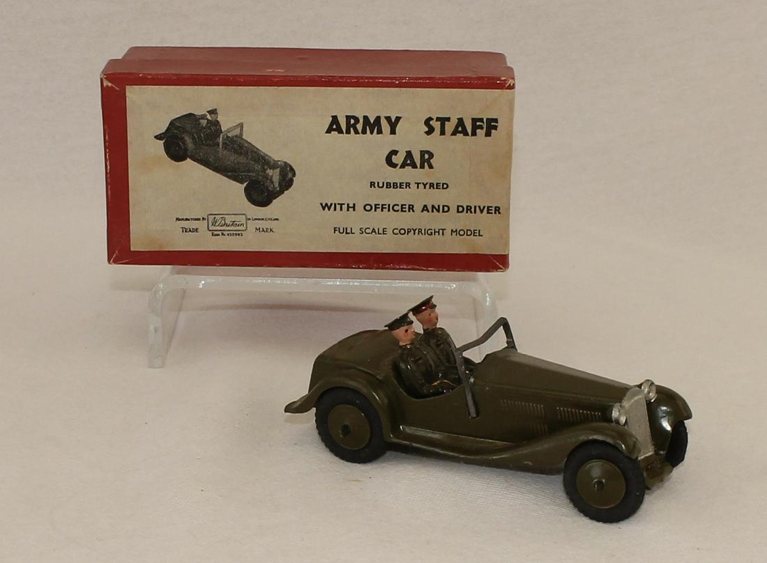Britains #1448 Army Staff Car (1 of 3)