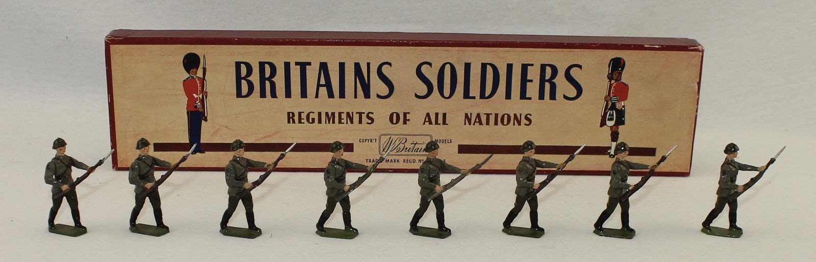 Britains #2032 Russian Infantry in Steel Helmets (1 of 2)