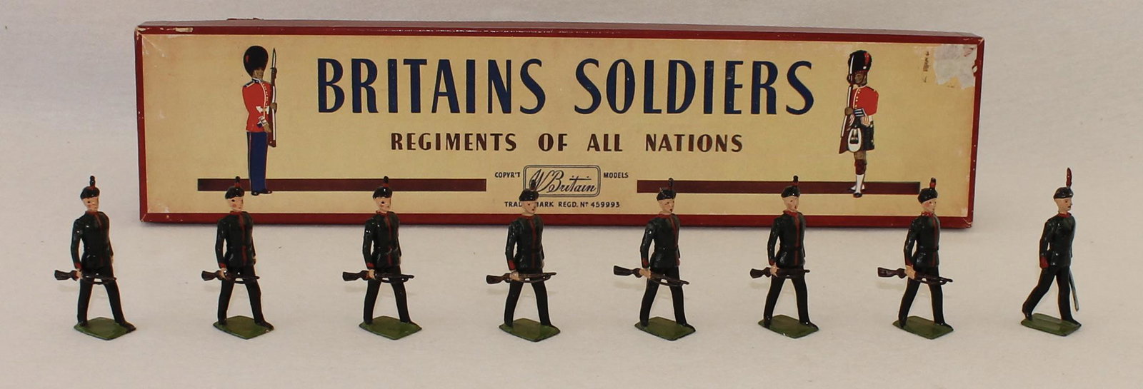 Britains #2072 King's Royal Rifle Corps: Post War. In ROAN Box. 8 Pieces. Condition Very Good to Excellent. Box Good to Very Good. Scuff on Label.