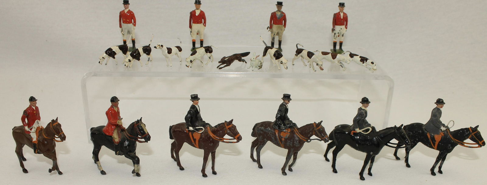 Britains Lot of Hunt Figures (1 of 1)