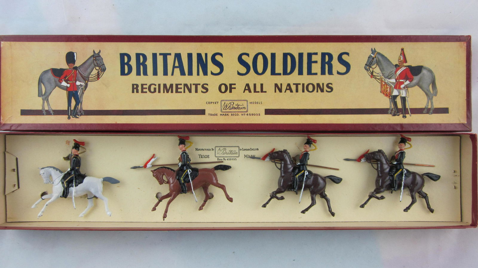 Britains Set #2076 Postwar 12th Royal Lancers. (1 of 1)