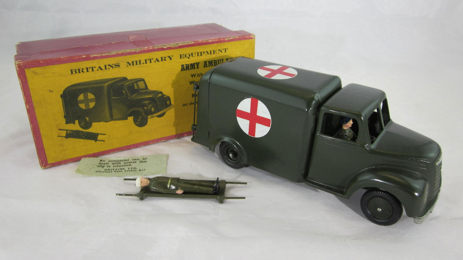 Britains Set #1512 Army Ambulance. (1 of 1)