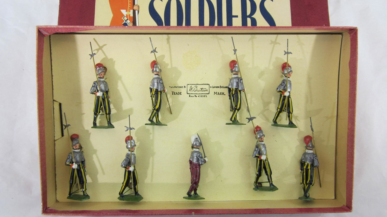 Britains Set #2022 Swiss Papal Guards. (1 of 1)