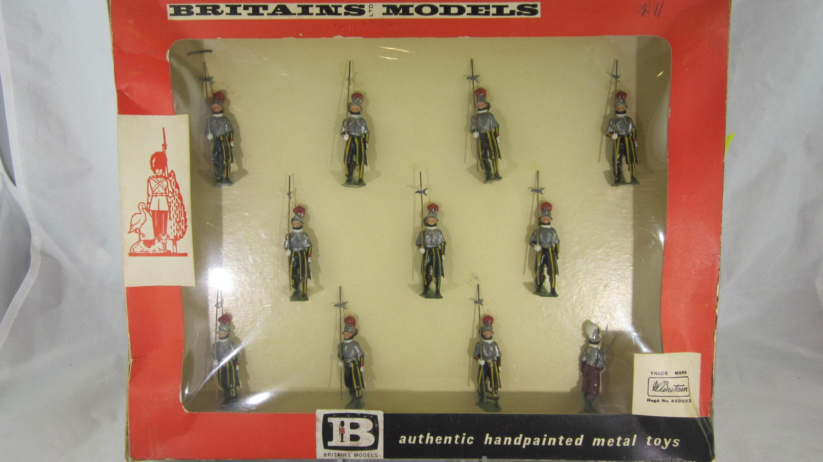 Britains Set #9371 Swiss Papal Guards. (1 of 1)