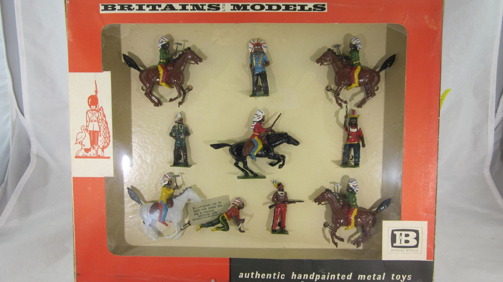 Britains Set #9389 Indians Mounted and Foot. (1 of 1)