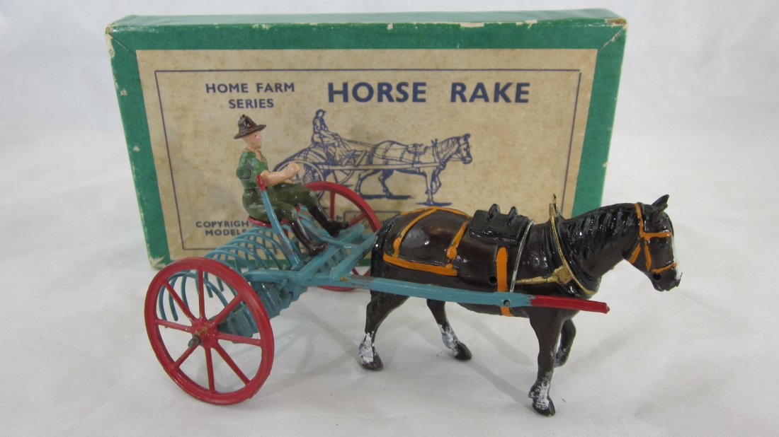 Britains Set #8F Horse Rake With Driver. (1 of 1)