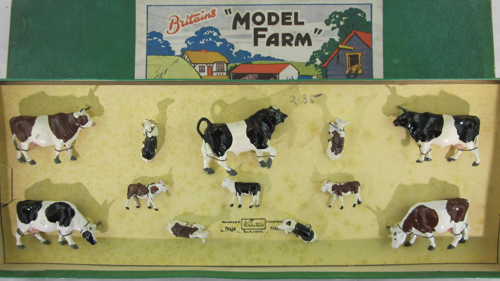 Britains Set #122F Farmyard Display. (1 of 1)