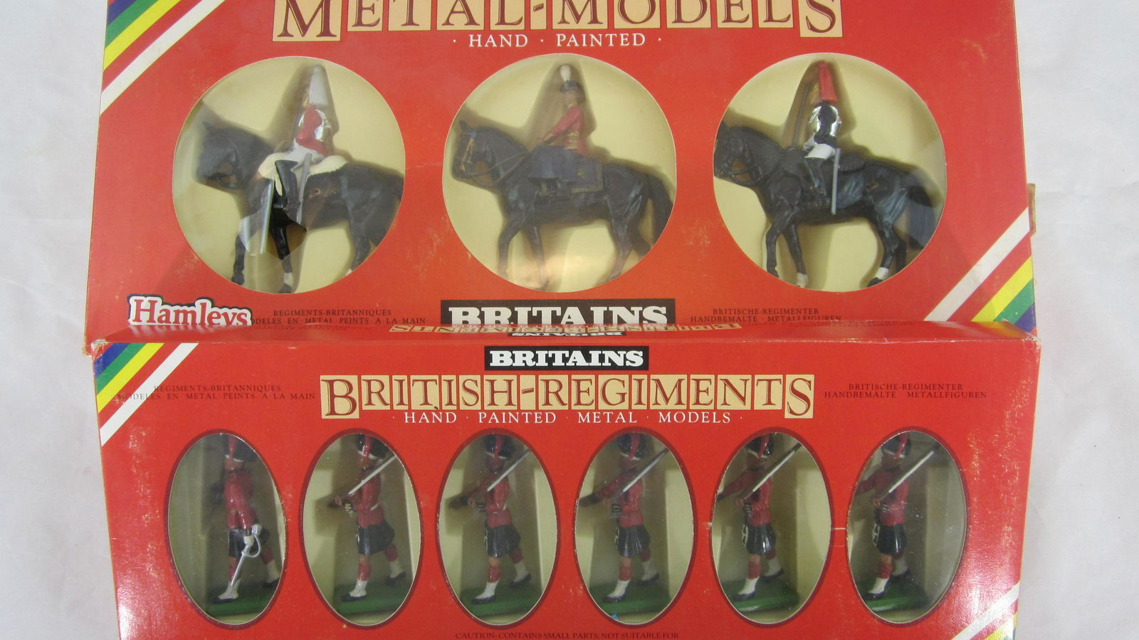 Britains Metal Model Queen And Highlanders. (1 of 1)
