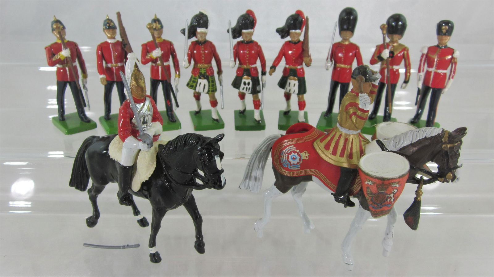 Britains Metal Models Lifeguards And Infantry. (1 of 1)