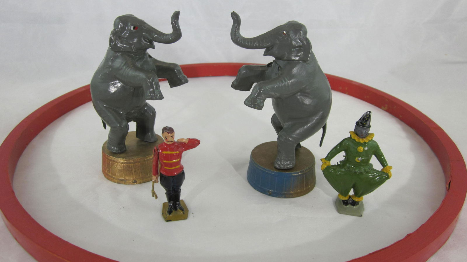 Britains Circus Elephants, Tamer, And Tubs. (1 of 1)