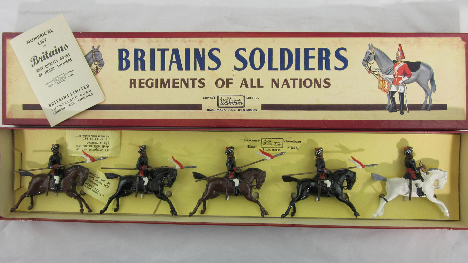Britains Set #66 Duke of Connaughts Cavalry. (1 of 1)