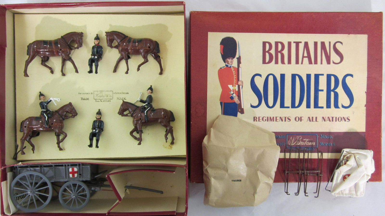 Britains Set #145 Royal Army Medical Wagon. (1 of 1)