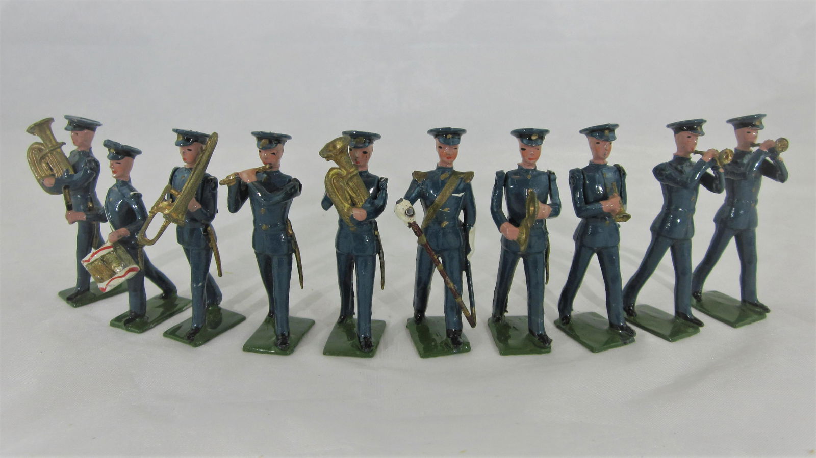 Britains Set #1527 Royal Air Force Band. (1 of 1)