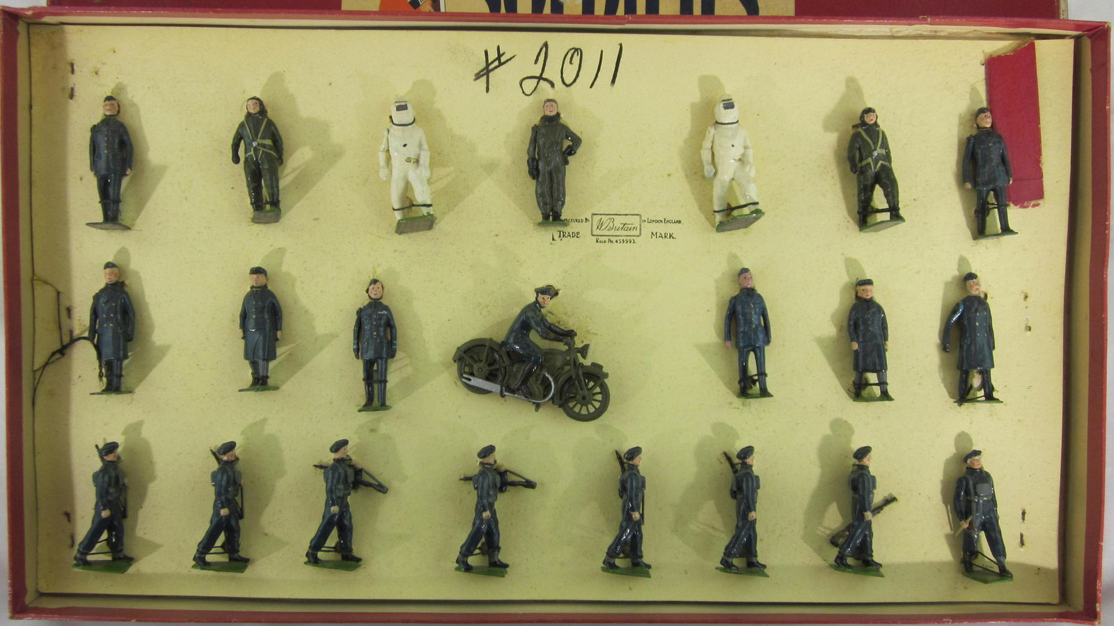 Britains Set #2011 Royal Air Force Display. (1 of 1)