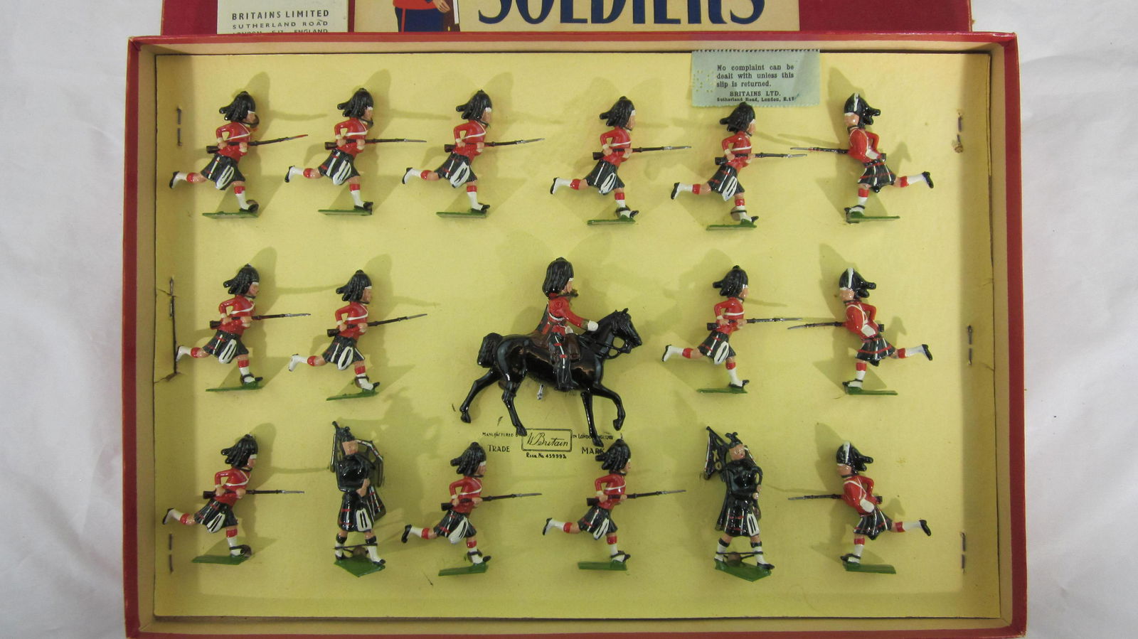 Britains Set #2062 Seaforth Highlanders. (1 of 1)
