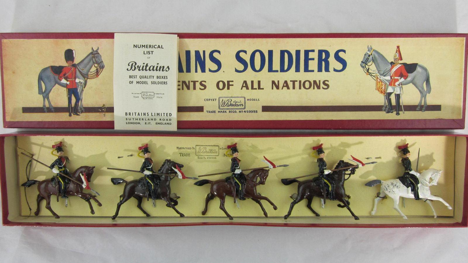 Britains Set #2076 12th Royal Lancers. (1 of 1)