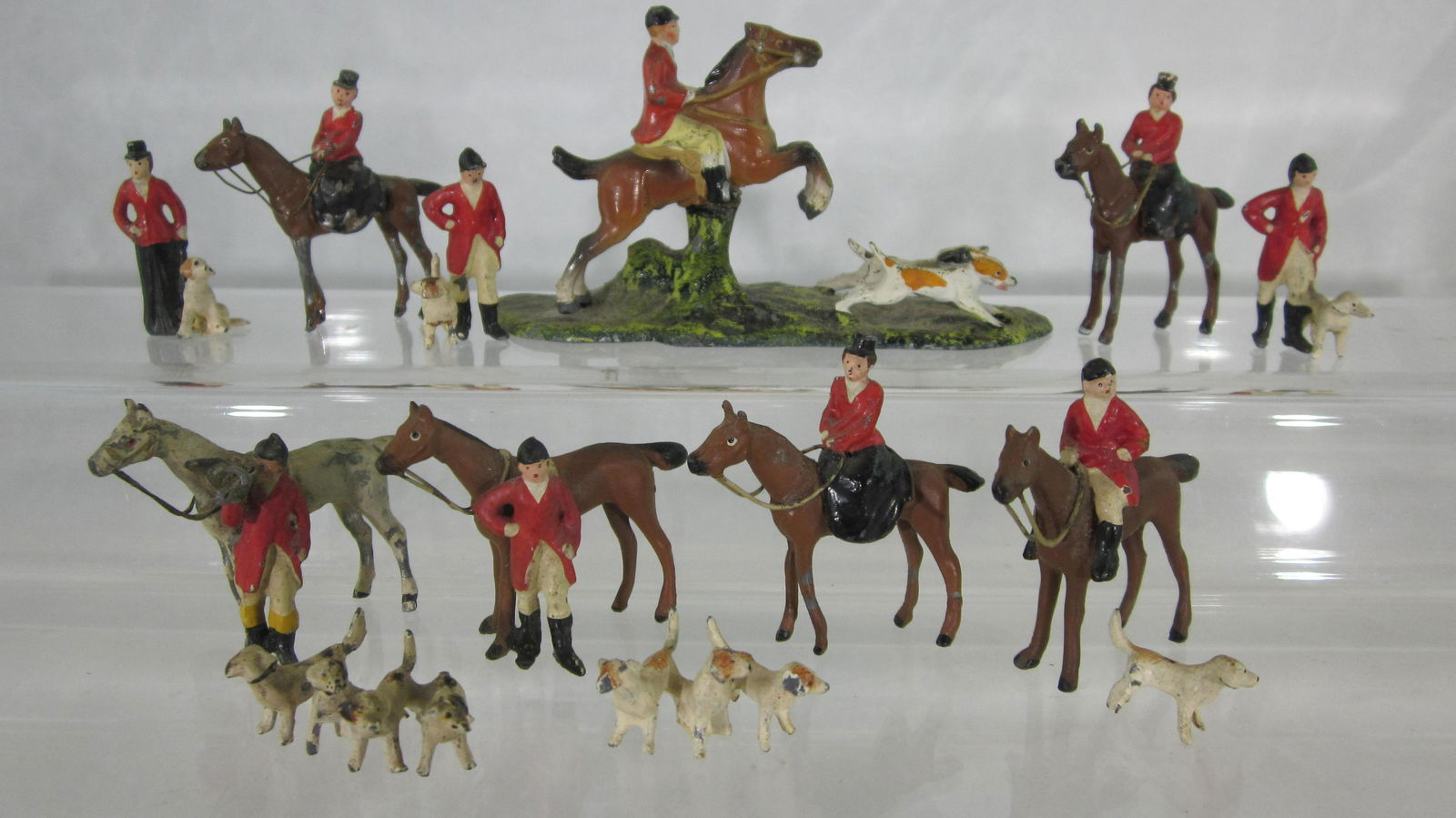 Heyde And Other Maker 30mm Hunt Figures. (1 of 1)