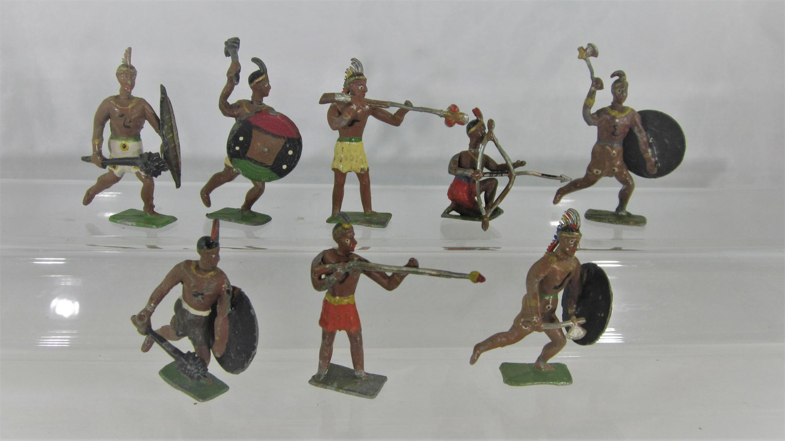 Heyde 48mm American Indians Attacking. (1 of 1)