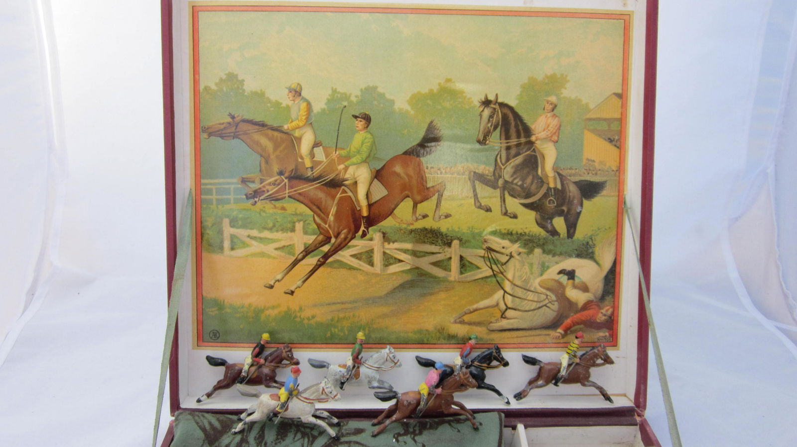 Boxed Race Horse Game With Heyde Jockeys. (1 of 2)