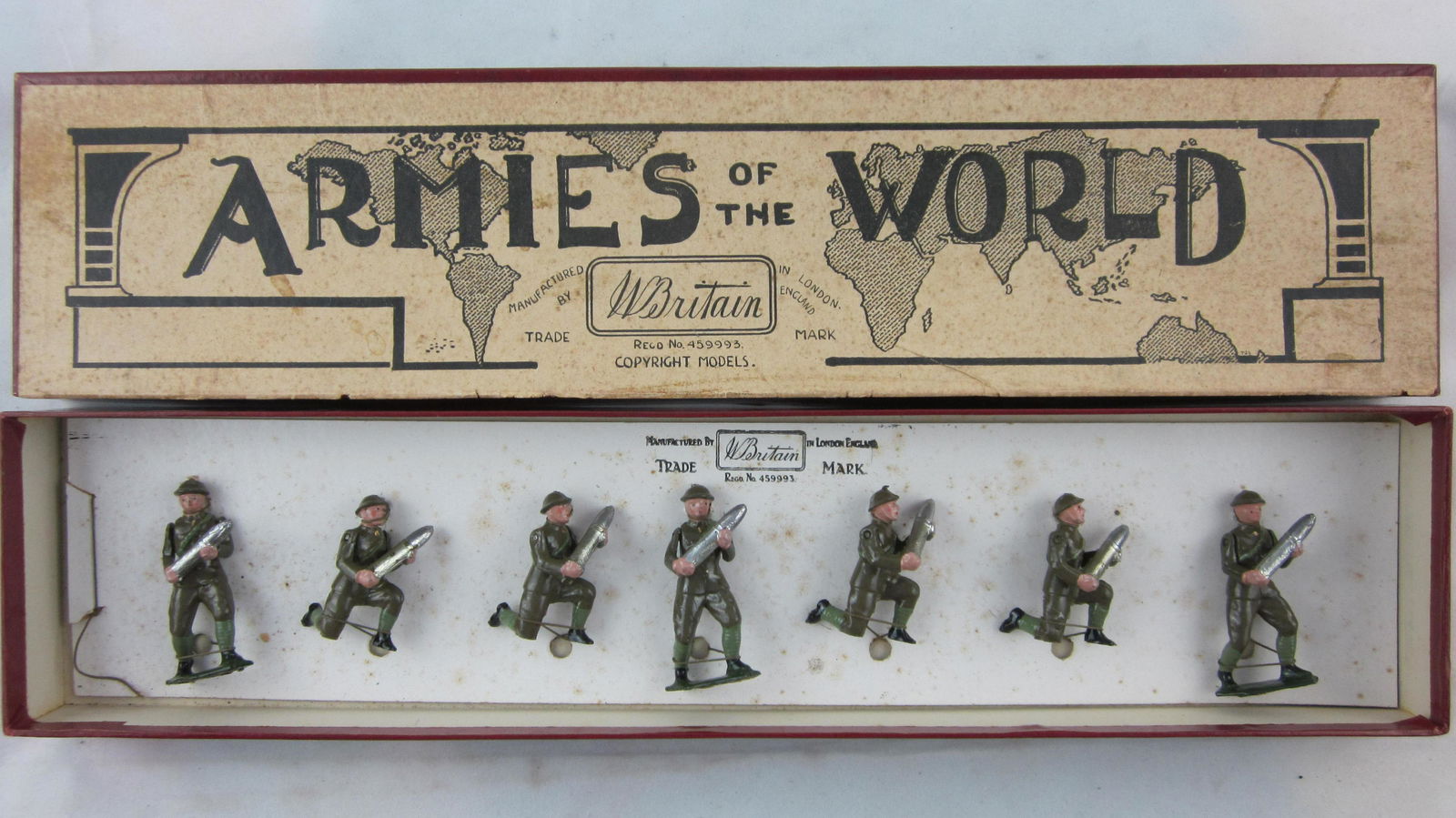 Britains Set #1730 Gunners Carrying Shells. (1 of 1)
