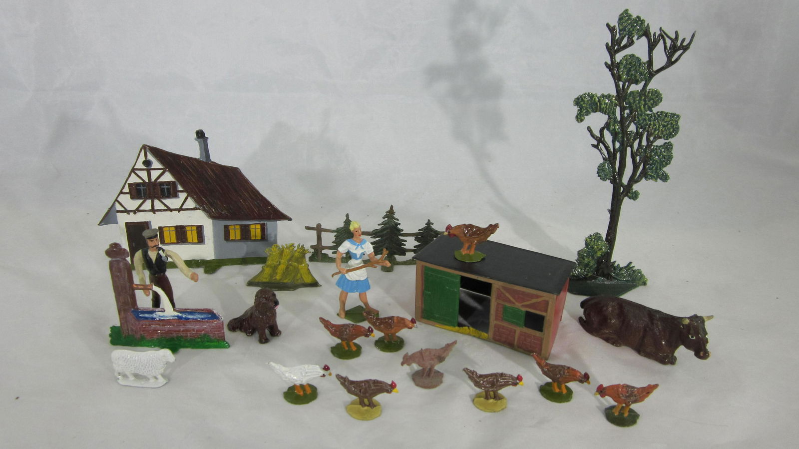 Potsdamer Zinnsoldaten Barnyard Adventures.: UNBOXED PZ REPLICAS of Heyde of Germany. A German Farmyard, 20 pieces, condition excellent. No box.