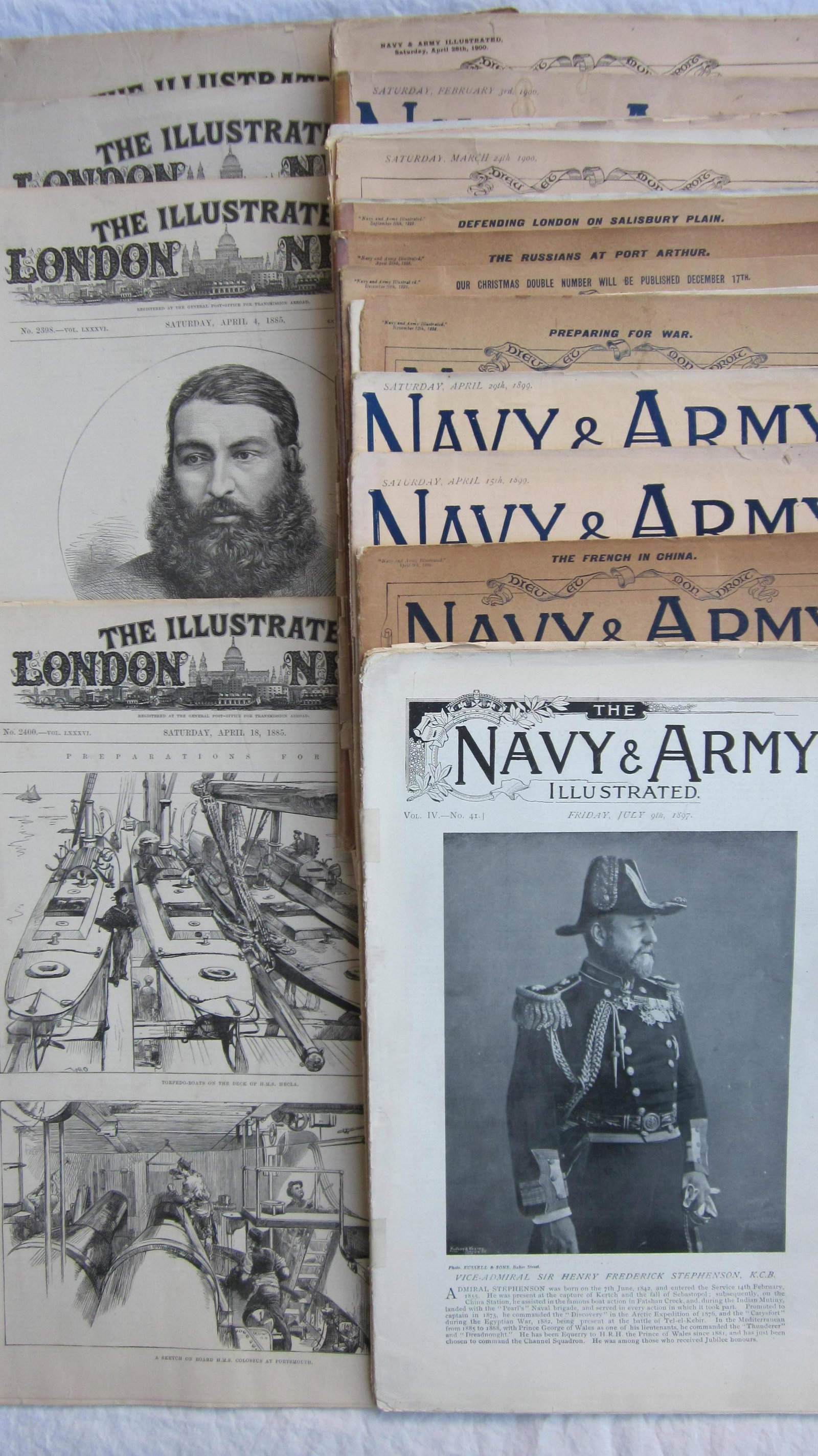 Navy And Army Illustrated And London News.: Period magazines, Navy and Army Illustrated dated 1897-1900, thirteen issues with fabulous photos of Victorian British Empire, along with the Illustrated London News dated 1883 and 1885, four wonderfu