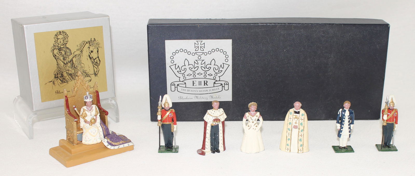 Blenheim Queen Elizabeth and Silver Jubilee (1 of 2)