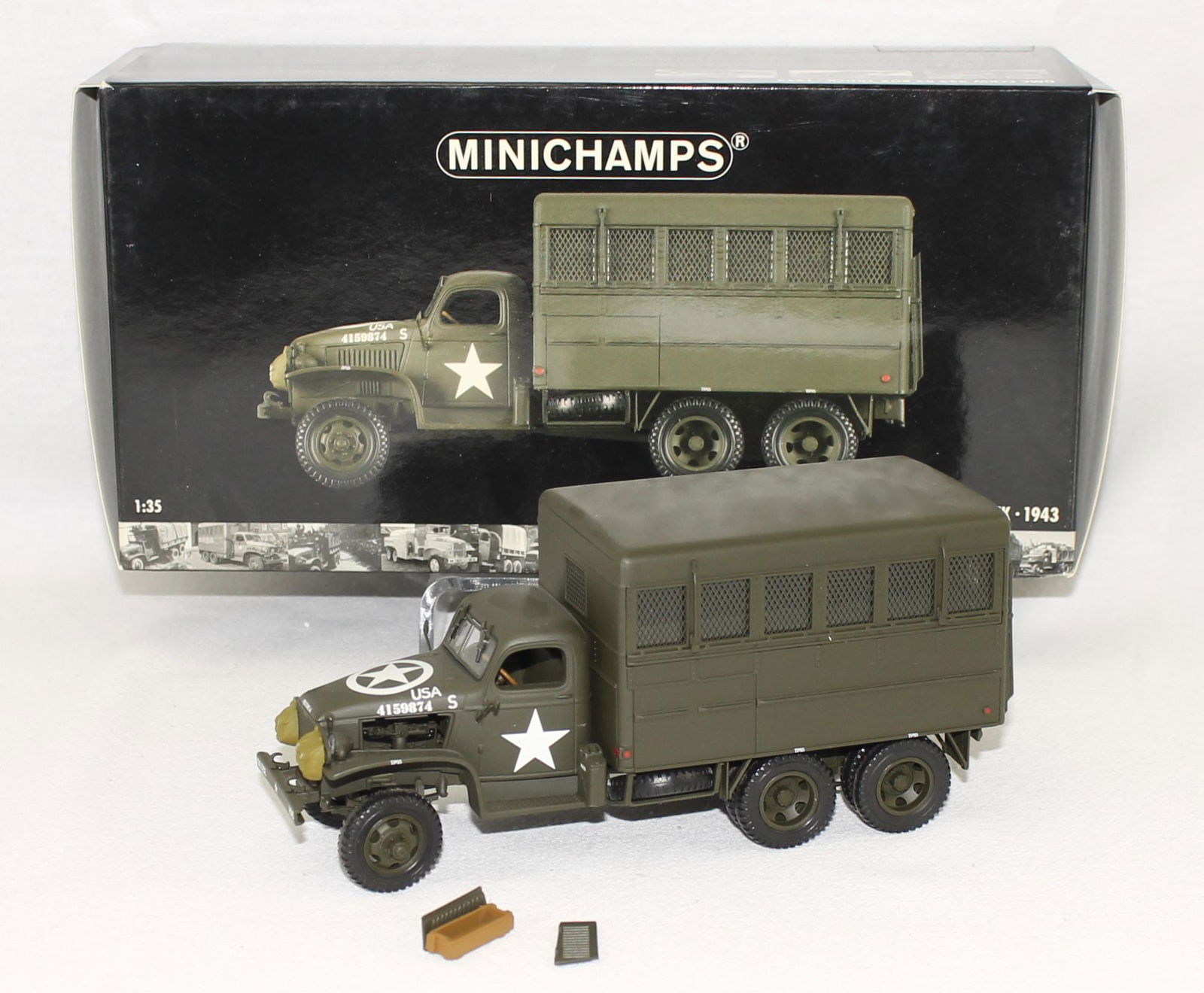 Minichamps GMC Box Truck, 1943 (1 of 1)