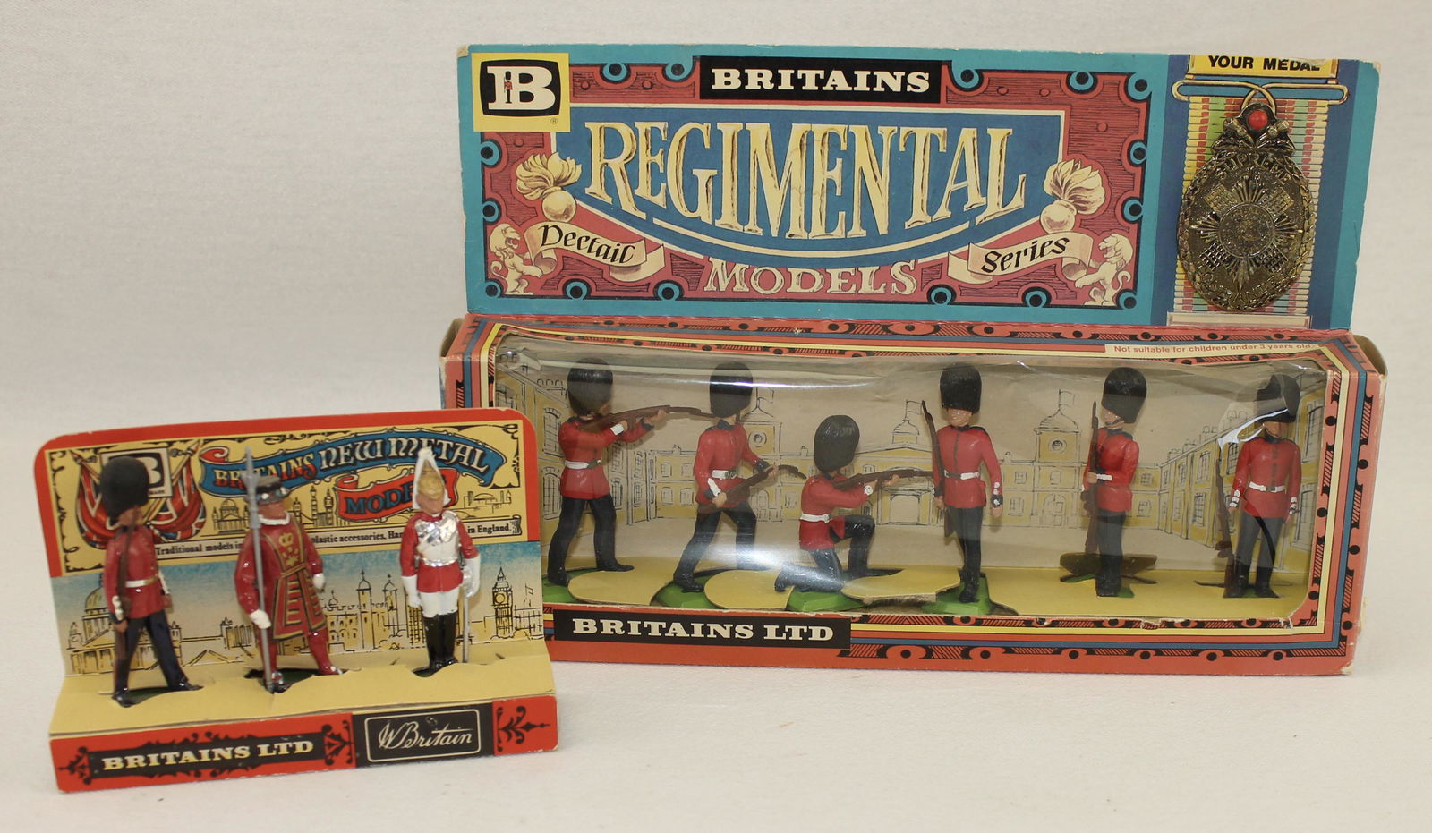 Britains Lot Guards and Beefeater (1 of 1)