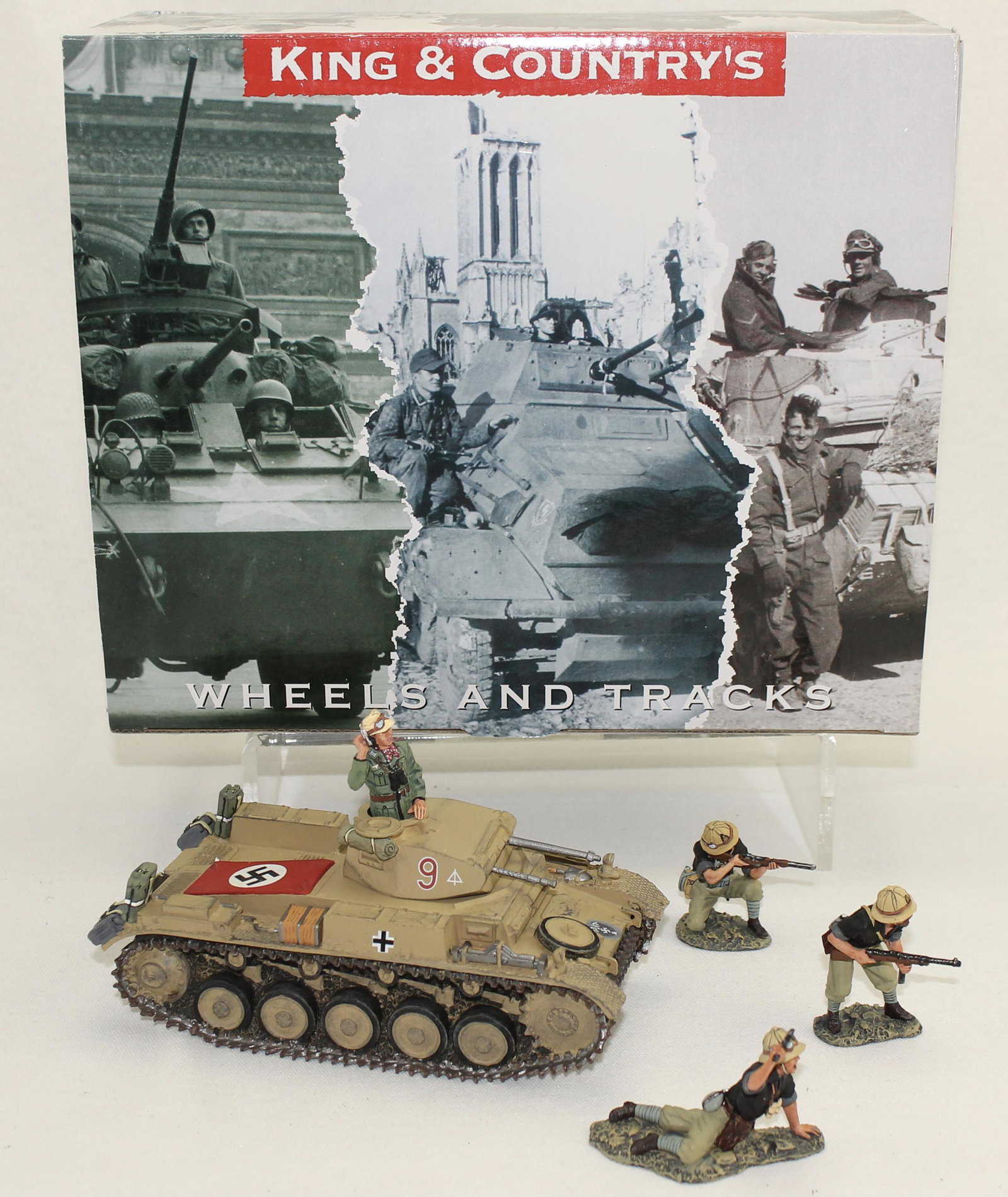 King & Country #AK030 Panzer II: With Italian Infantry. 6 Pieces. Condition Near Mint. Box Very Good.