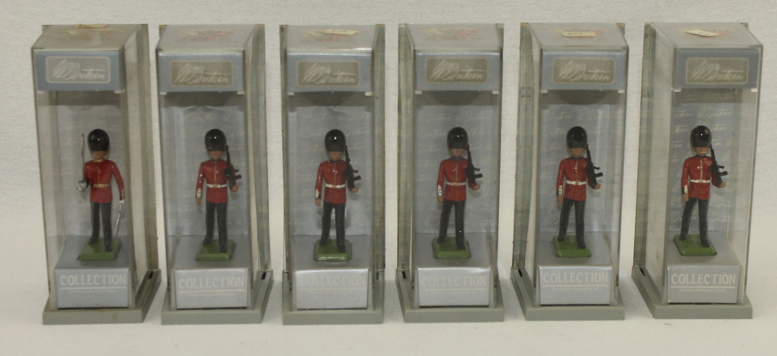 Britains Lot Scots Guards Marching with Officer (1 of 1)