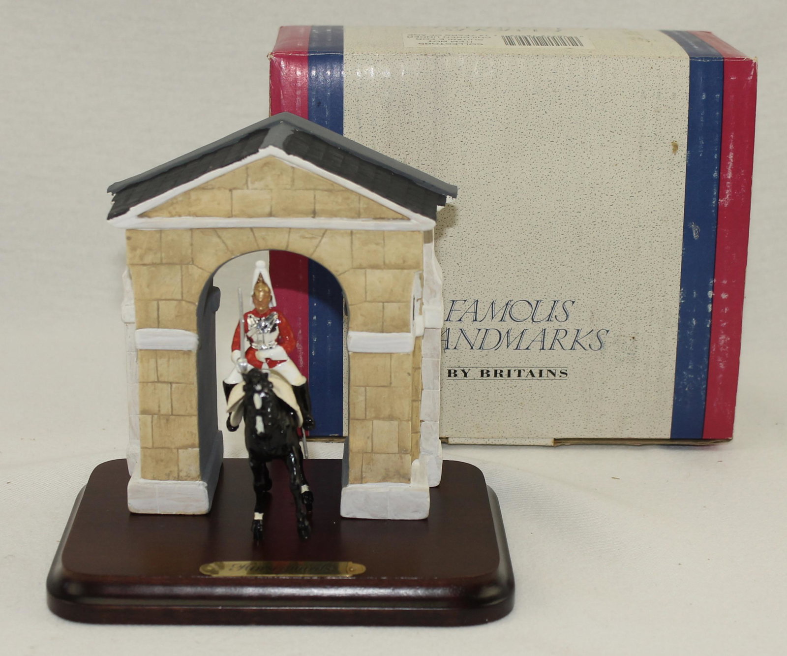 Britains #8903 Life Guard with Horse Guards Sentry: 4 Pieces. Condition Excellent. Box Very Good.