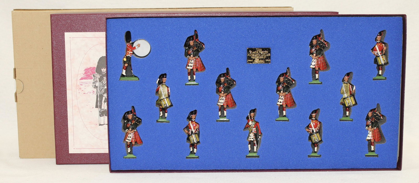 Britains #5196 Black Watch Pipes and Drums: Limited Edition Series. #16 of 2500. 13 Pieces. Condition Mint in Box. Box Excellent with Cardboard Slipcase.