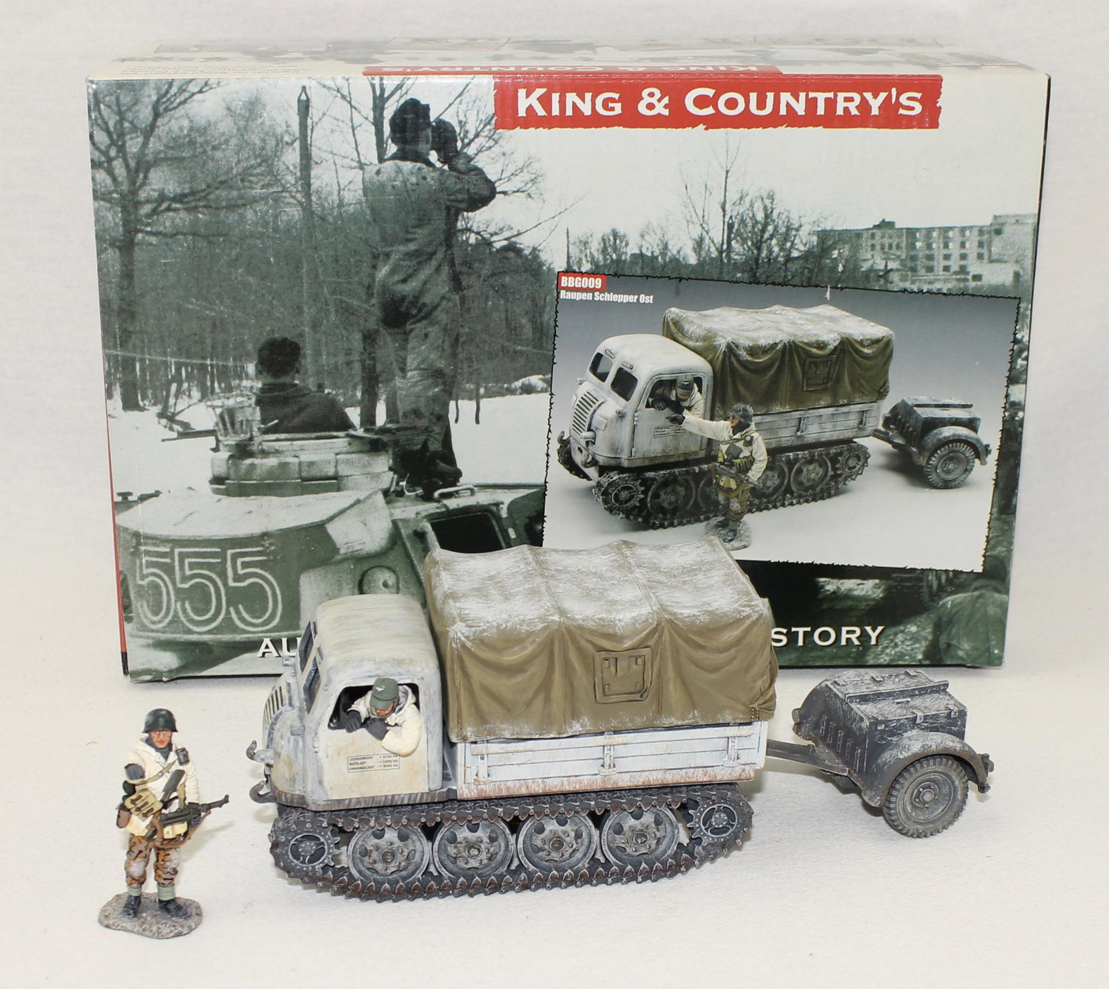 King & Country #BBG009 Winter Raupen Schelpper: With Removable Canopy and Crew. 4 Pieces. Condition Near Mint. Box Excellent.