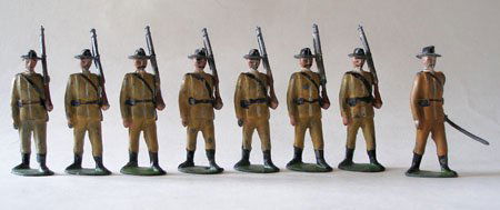Britains RARE From Set # 26 Boer Infantry with Montana : Britains RARE From Set # 26 Boer Infantry with Montana Hats, Slope Arms 1910 Version, 7 Men with Mismatched Paint on Officer. 8 Pieces. Unboxed.