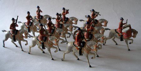 Britains Set # 101 Life Guard Band RARE 1st Version: Britains Set # 101 Life Guard Band. VERY RARE 1st Version Slotted Red Arm 1899 Red and Gold Coats with RARE Bombardon Player, Kettle Drummer, Cymbals, Fife, 2 Clarinets, 2 Coronets, 2 Trombones, Basso