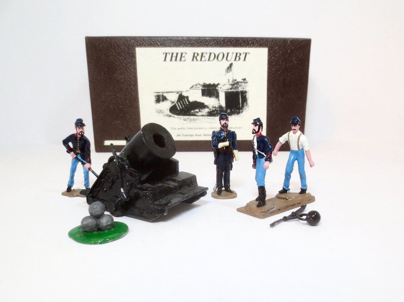 The Redoubt Union Mortar Crew: American Civil War. 7 pieces. 54mm scale. 2 loose pieces, otherwise in very good condition. Box very good.