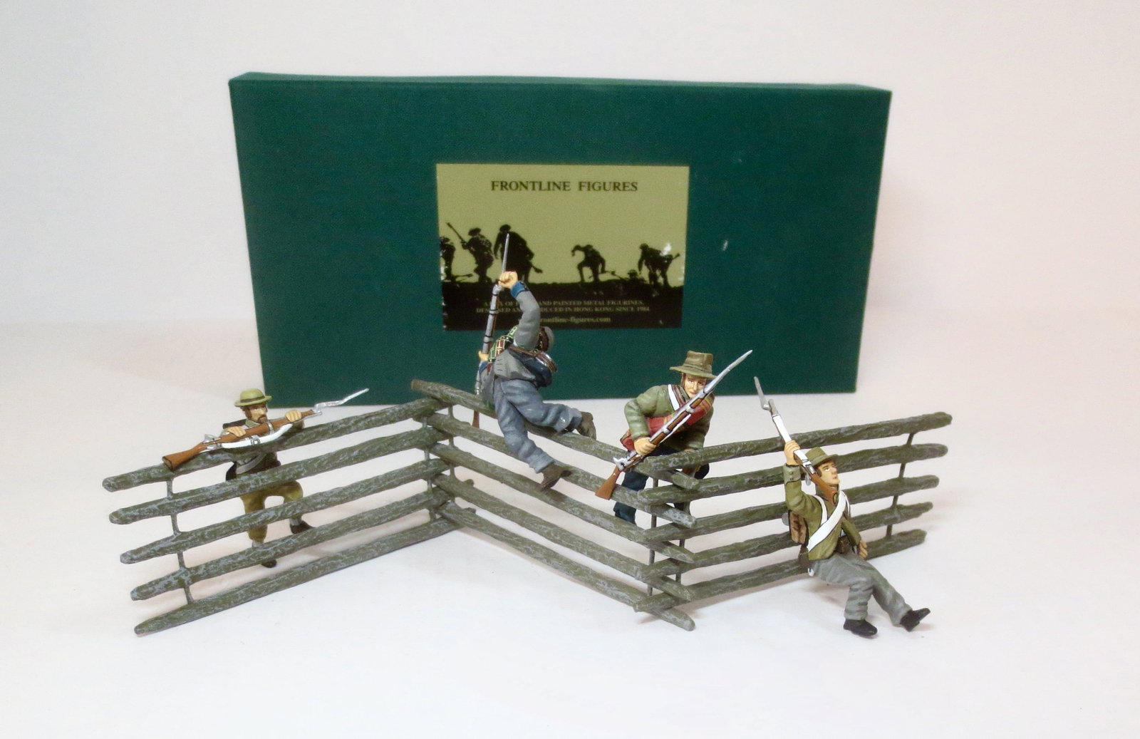 Frontline #ACI6 Confederates Climbing Over Fence: American Civil War Series. 7 pieces. Excellent condition. Box excellent.